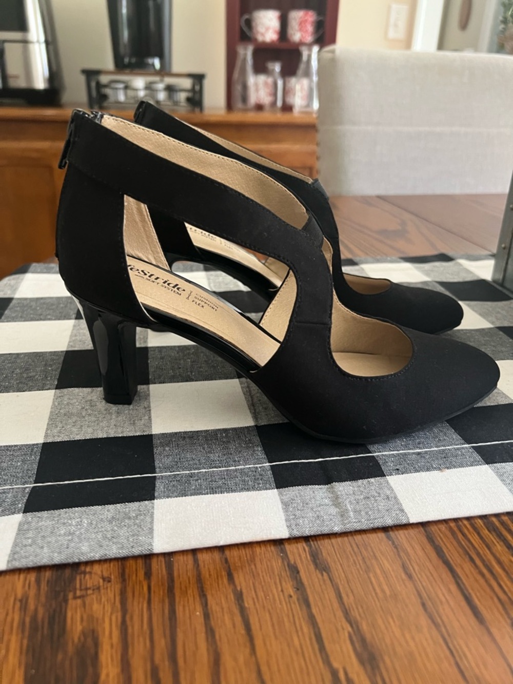 Life Stride Black Cutout Heeled Pumps